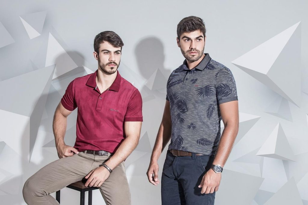 Winkelstraat in Hengelo met diverse winkels voor herenkleding en stijlvolle mode